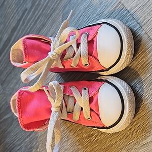 Little girls pink high top converse